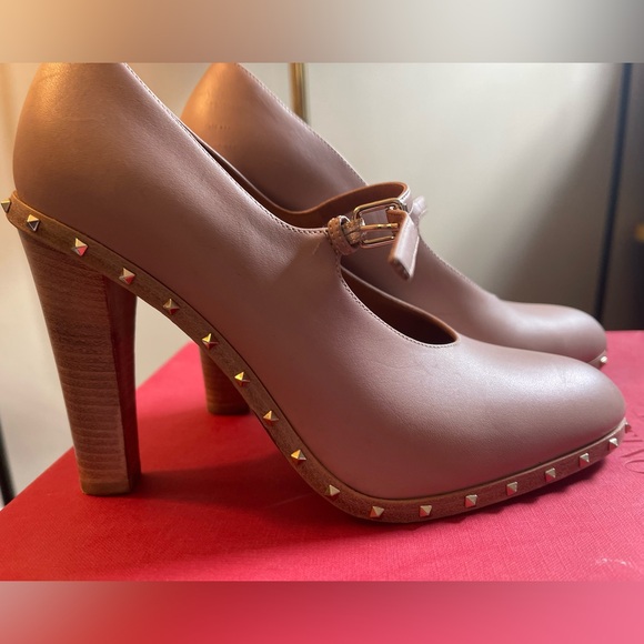 Valentino Garavani Mary Jane Size 36 EUC Blush Pink Color - Picture 3 of 15